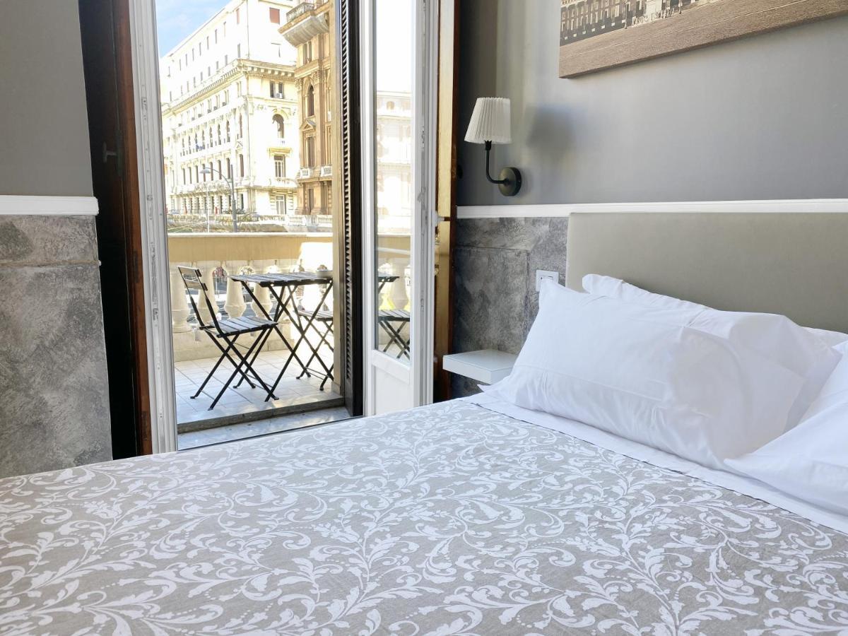 Piazza Bovio 22 Hotel Napoli Ngoại thất bức ảnh