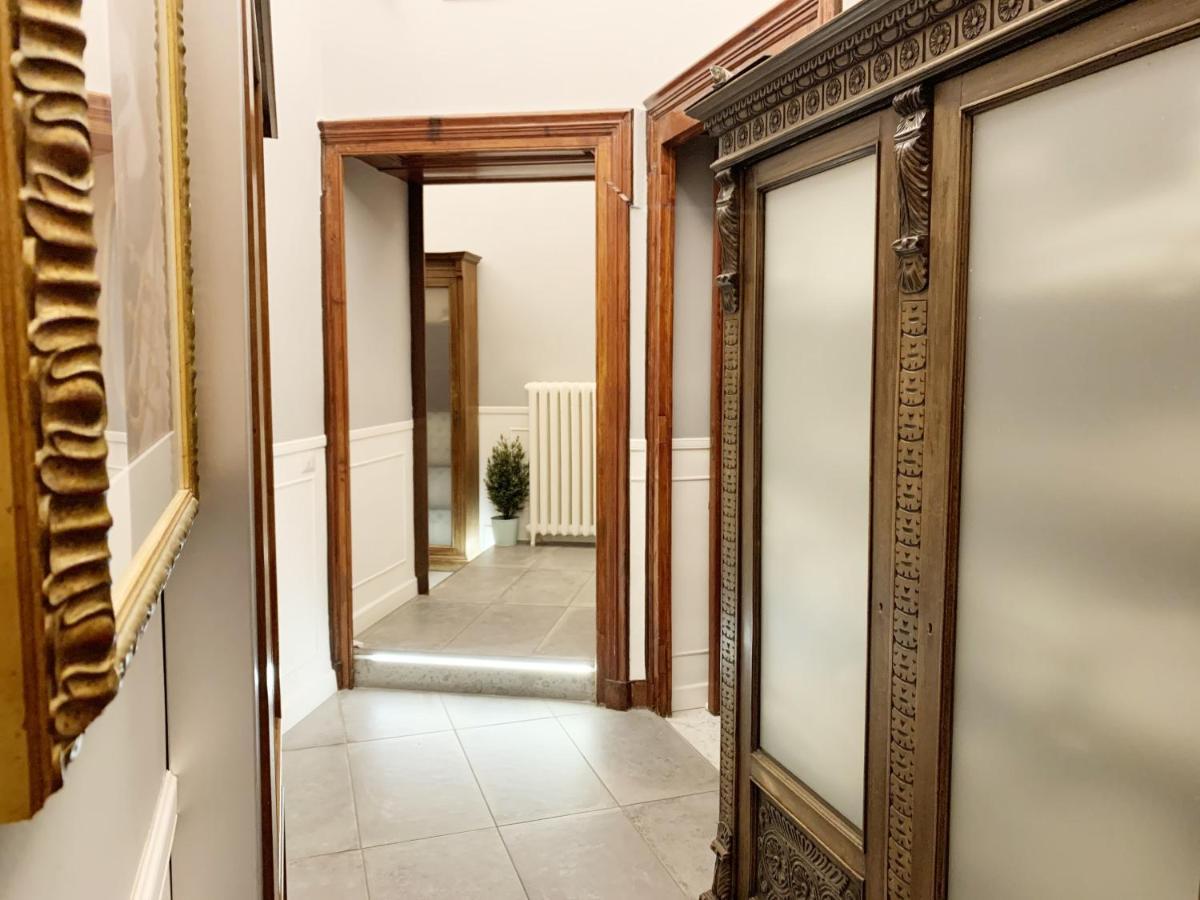 Piazza Bovio 22 Hotel Napoli Ngoại thất bức ảnh