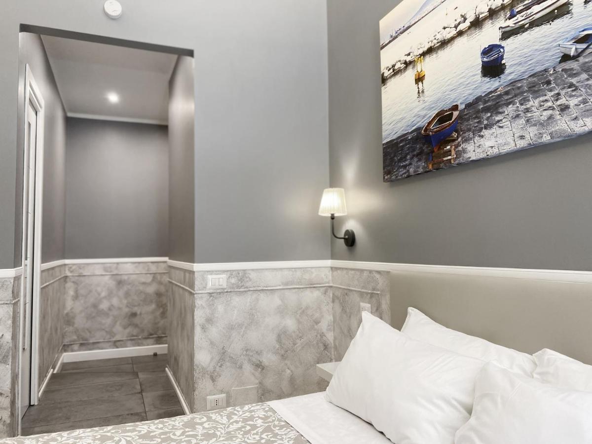 Piazza Bovio 22 Hotel Napoli Ngoại thất bức ảnh