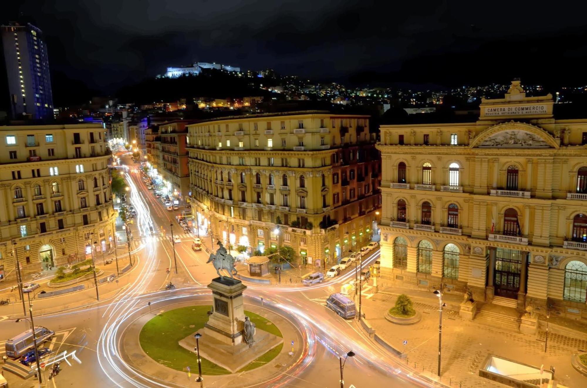 Piazza Bovio 22 Hotel Napoli Ngoại thất bức ảnh