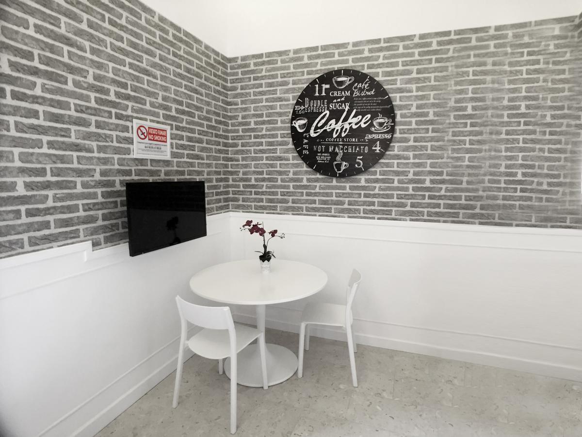 Piazza Bovio 22 Hotel Napoli Ngoại thất bức ảnh